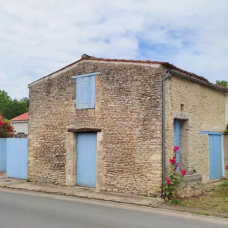 La Grange Bleue - Parking Prive - A 2km De La Semesterbostad *